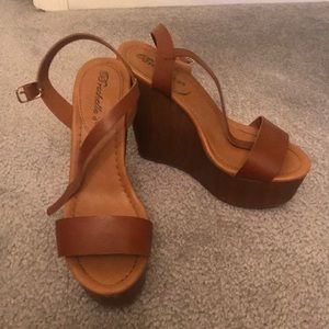 Brown Wedges
